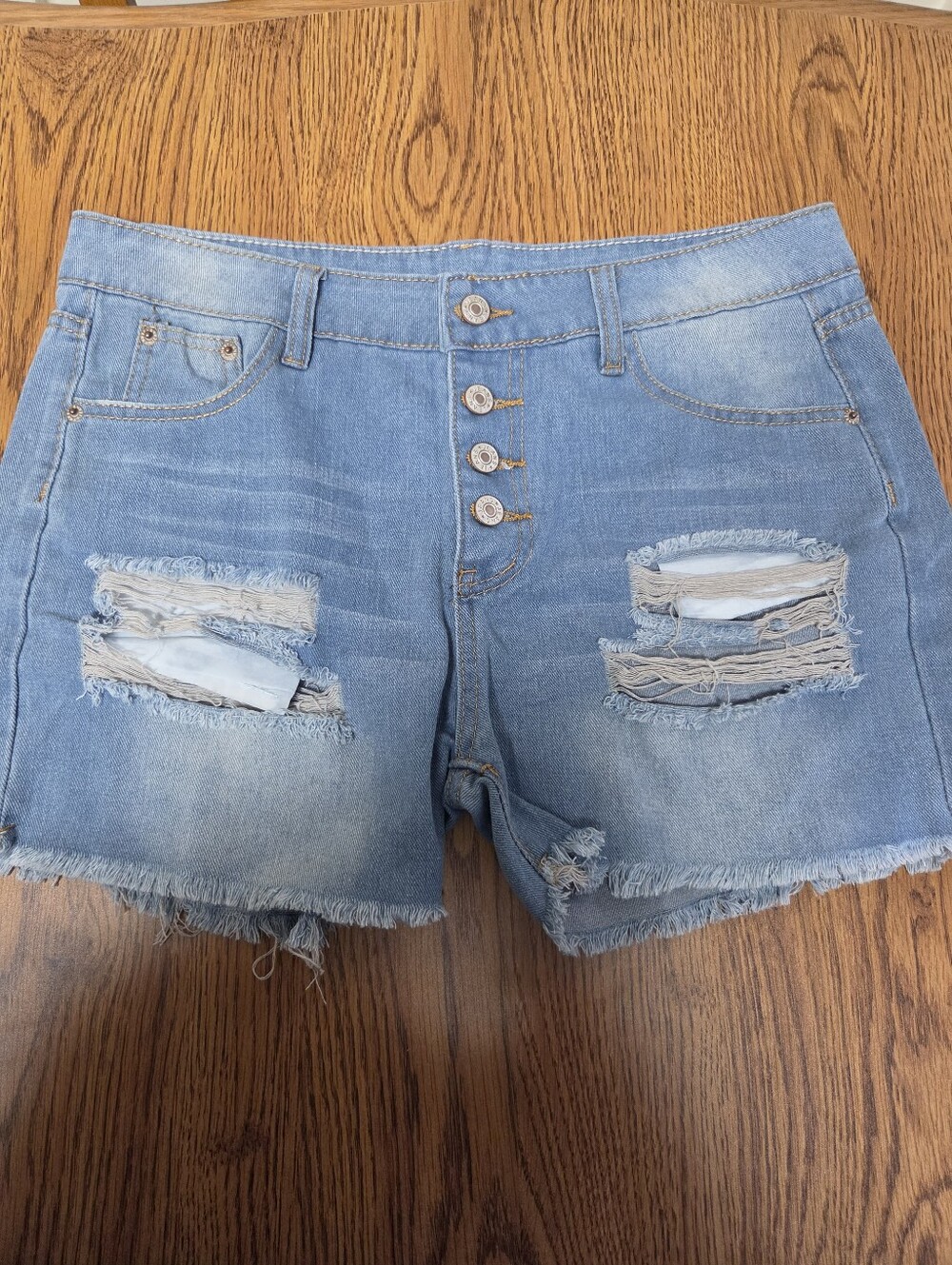 Classic Light Blue Distressed Denim Shorts Raw Hem, Size Medium